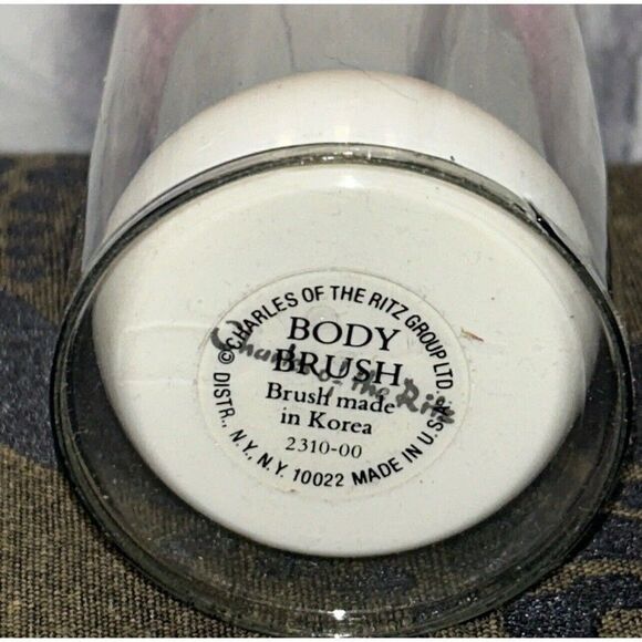 Charles of the Ritz Large Body Powder Brush, Discontinued NEW IN CLEAR CASE - Picture 6 of 6
